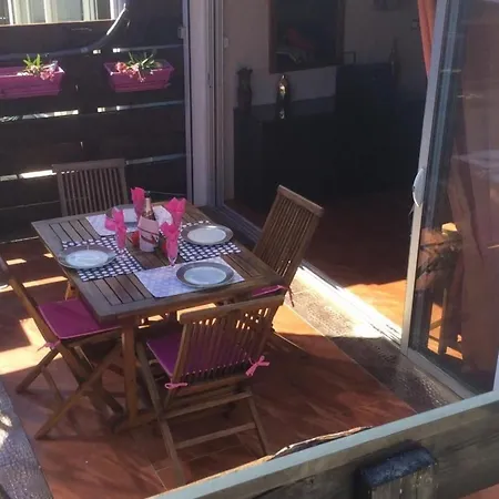 Climatisee 35m² Avec Terrasse, Capacite 2-4 Pers., Parking - Fr-1-867-5