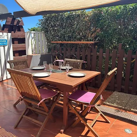 Climatisee 35m² Avec Terrasse, Capacite 2-4 Pers., Parking - Fr-1-867-5 Villa